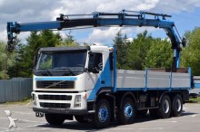 camion piattaforma Volvo