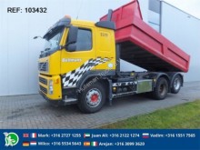 camion ribaltabile Volvo
