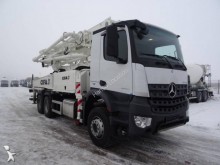 camion pompe à béton Mercedes