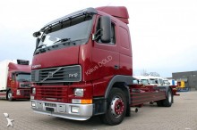camion porte containers Volvo