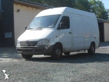camion fourgon Mercedes
