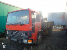 camion tri-benne Volvo