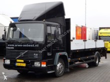 camion plateau Volvo