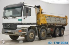 camion bi-benne Mercedes