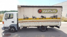 camión caja abierta estándar Nissan