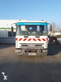camión volquete trilateral Iveco