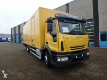 camión furgón Iveco