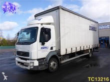 camion fourgon Volvo