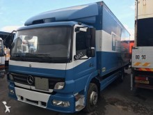 camion fourgon polyfond Mercedes