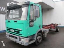 camión chasis Iveco