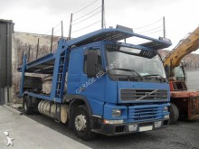 camion bisarca Volvo