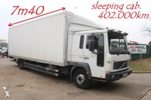 camion fourgon Volvo