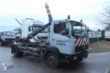camion porte containers Mercedes