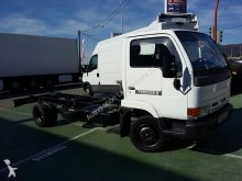 camion châssis Nissan