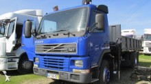 camion ribaltabile Volvo