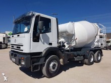 camion calcestruzzo Iveco