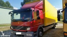 camión furgón caja polyfond Mercedes