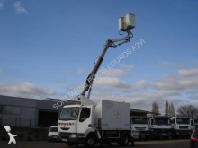 camion piattaforma aerea articolata telescopica Renault