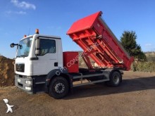 camion bi-benne MAN