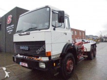 camion Iveco 330.30