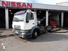 camion châssis MAN