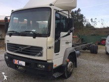 camion châssis Volvo