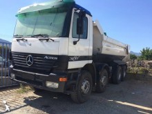 camion benne Enrochement Mercedes