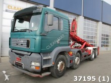 camion polybenne MAN