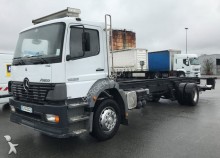 camion châssis Mercedes