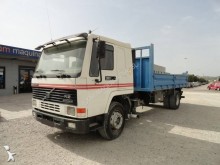 camión caja abierta teleros Volvo