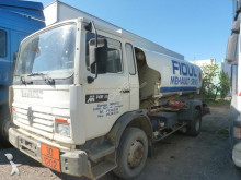camion citerne hydrocarbures Renault