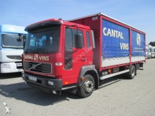 camión caja abierta estándar Volvo