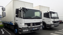 camion fourgon Mercedes
