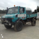 camion tri-benne Mercedes