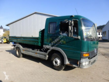 camião tri-basculante Mercedes