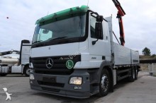 camion plateau ridelles Mercedes