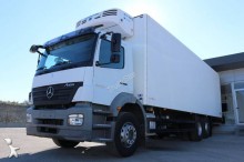camión Mercedes Axor 2533