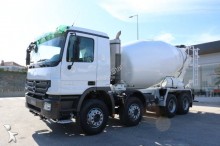 camion calcestruzzo Mercedes