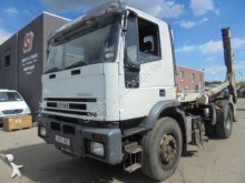 camión portacontenedores Iveco