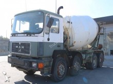 camion MAN 32.322