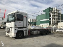 camion Renault Magnum 440.26 S