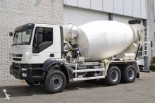 camion calcestruzzo Iveco