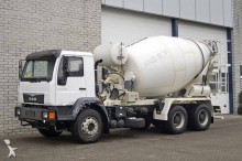 camion béton MAN