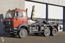 camion polybenne Mercedes