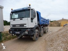 camión volquete bilateral Iveco