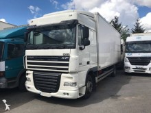 camion fourgon polyfond DAF