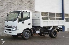 camión Hino 300 WU700L