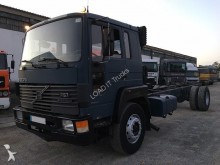 camion châssis Volvo