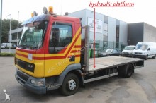 camion DAF LF 45.180 - HYDRAULIC PLATFORM - AIR SUSP. - NL