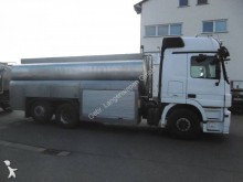 camión cisterna alimentario Mercedes